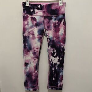 Lululemon 7/8 Leggings in a Fun Multicolor Pattern, Size 6